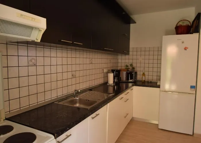 By Guide Apartment *